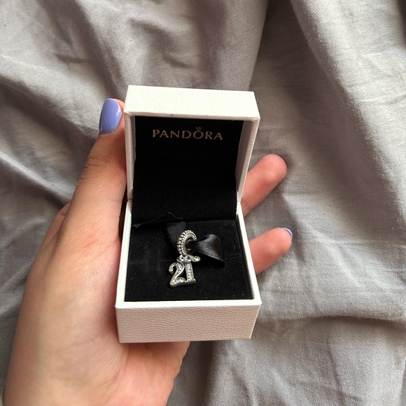 Pandora - 21 Dangle Charm - Picture 4 of 4